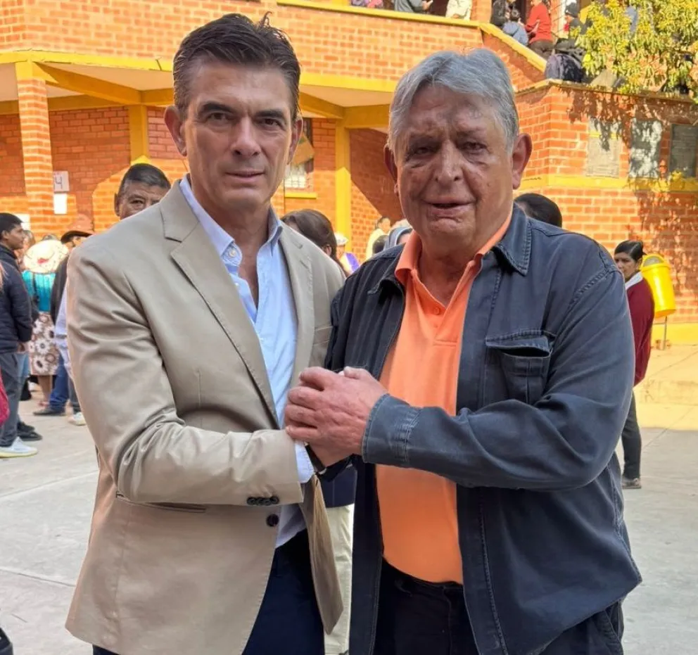 «No solo es un gallo, es un toro»: el presidente confirma que su padre, Jaime Paz, tiene un problema en la columna