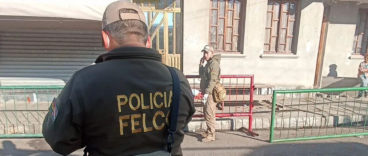 Tragedia en Oruro, encuentran a cuatro personas sin vida dentro de una casa, incluido un hombre que llegó a ayudar con un parto